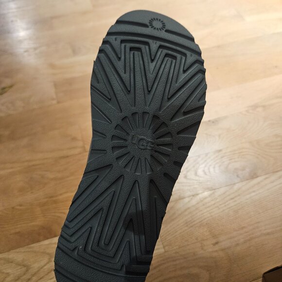 UGG classic mini platform, smoke plume - Picture 3 of 4